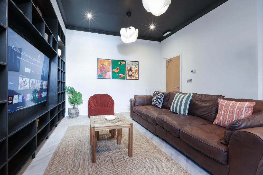  Kendal Lane, Hyde Park, Leeds