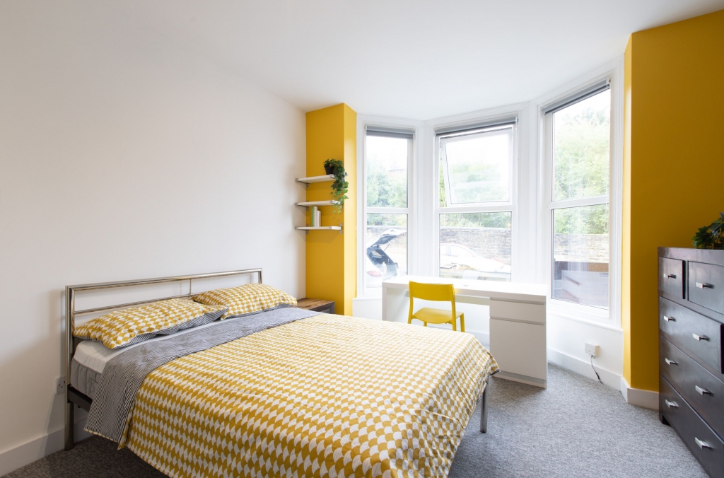  Norwood Grove,, Hyde Park, Leeds