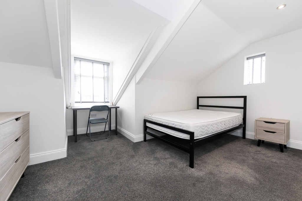  Cliff Mount, Woodhouse, Leeds