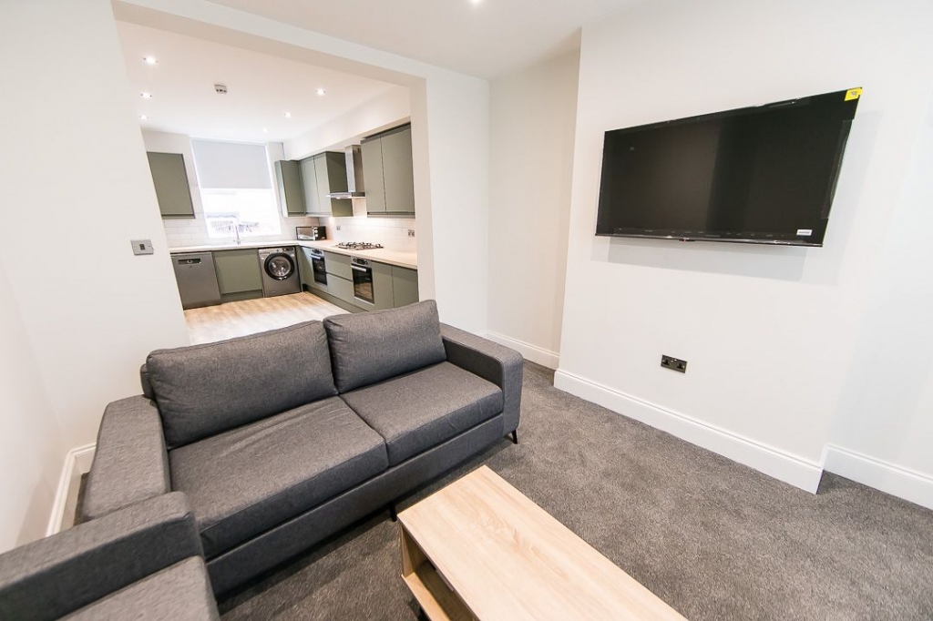  Archery Road, Leeds