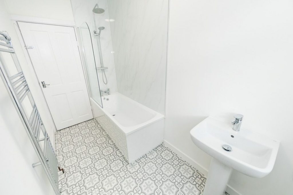  Winston Gardens, Headingley, Leeds