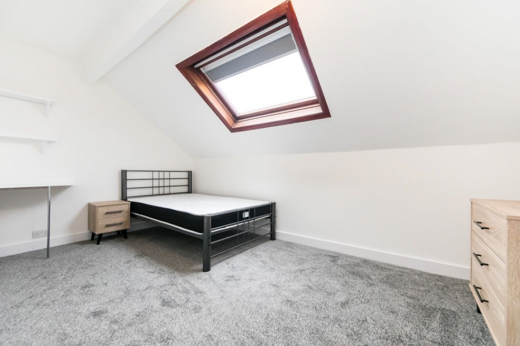  Winston Gardens, Headingley, Leeds