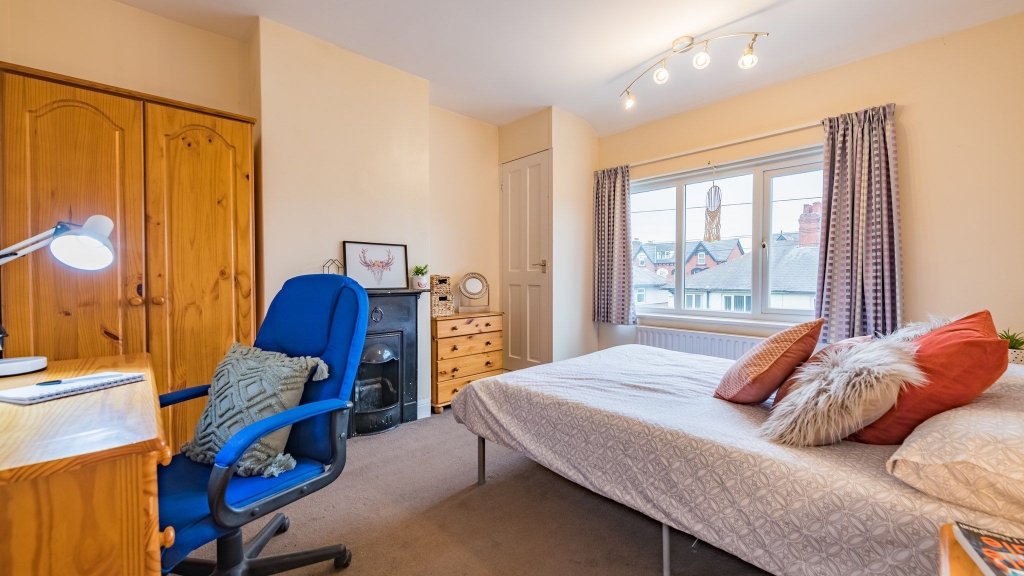 Mayville Avenue, Leeds