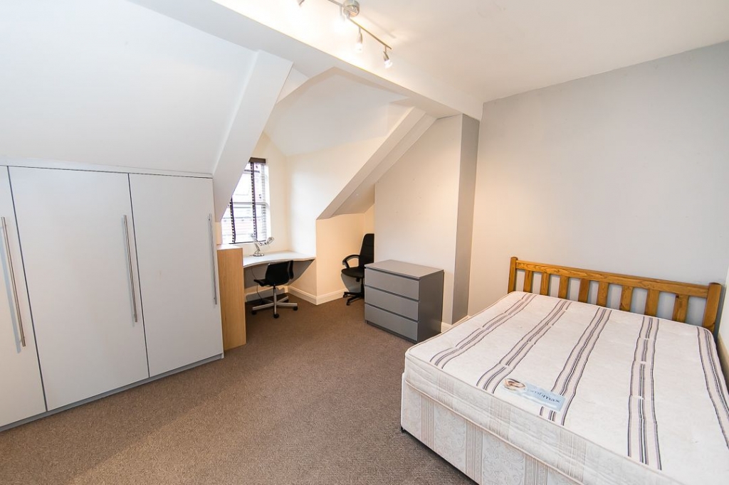  Hessle View, Hyde Park, Leeds