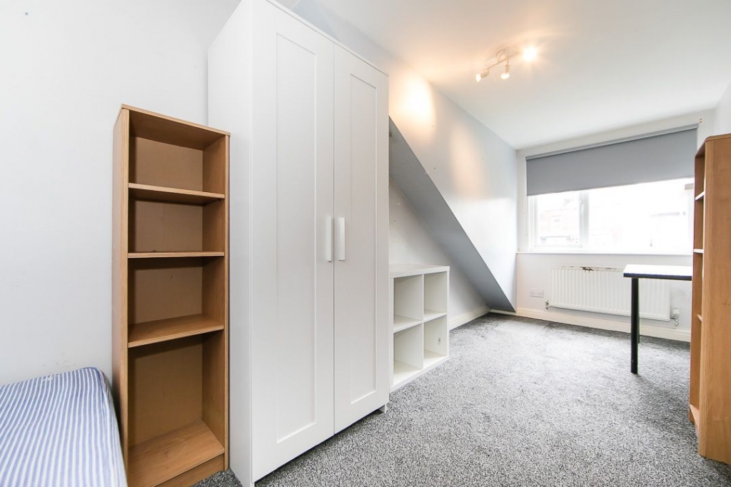 Trelawn Crescent - 4 bed, Headingley, Leeds