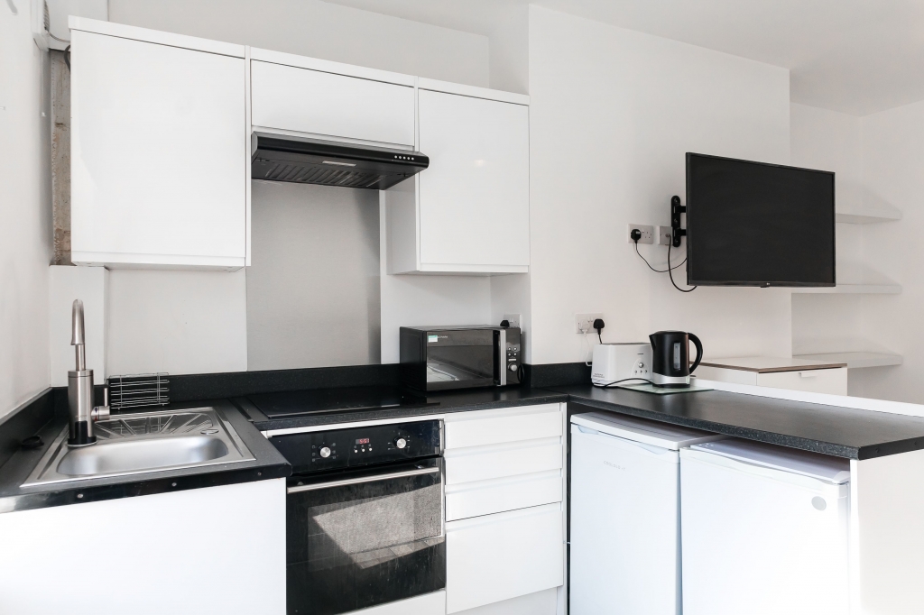 Flat 3, 50 Headingley Avenue, Headingley, Leeds