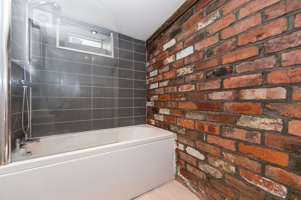  Harold Mount, Hyde Park, Leeds