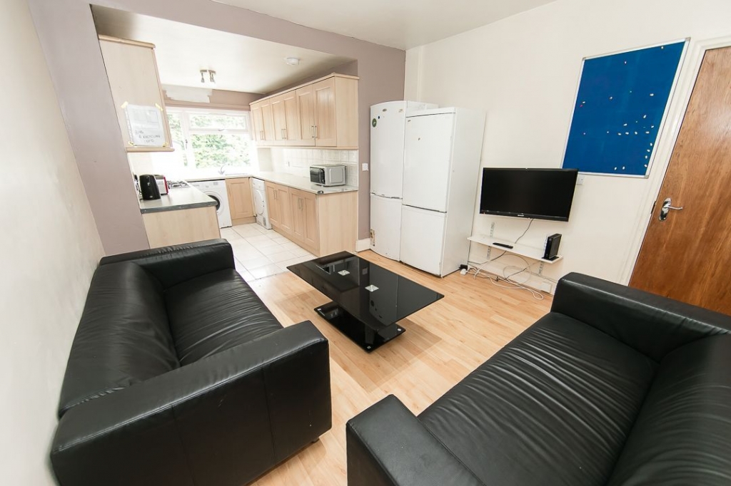  Trenic Drive, Headingley, Leeds