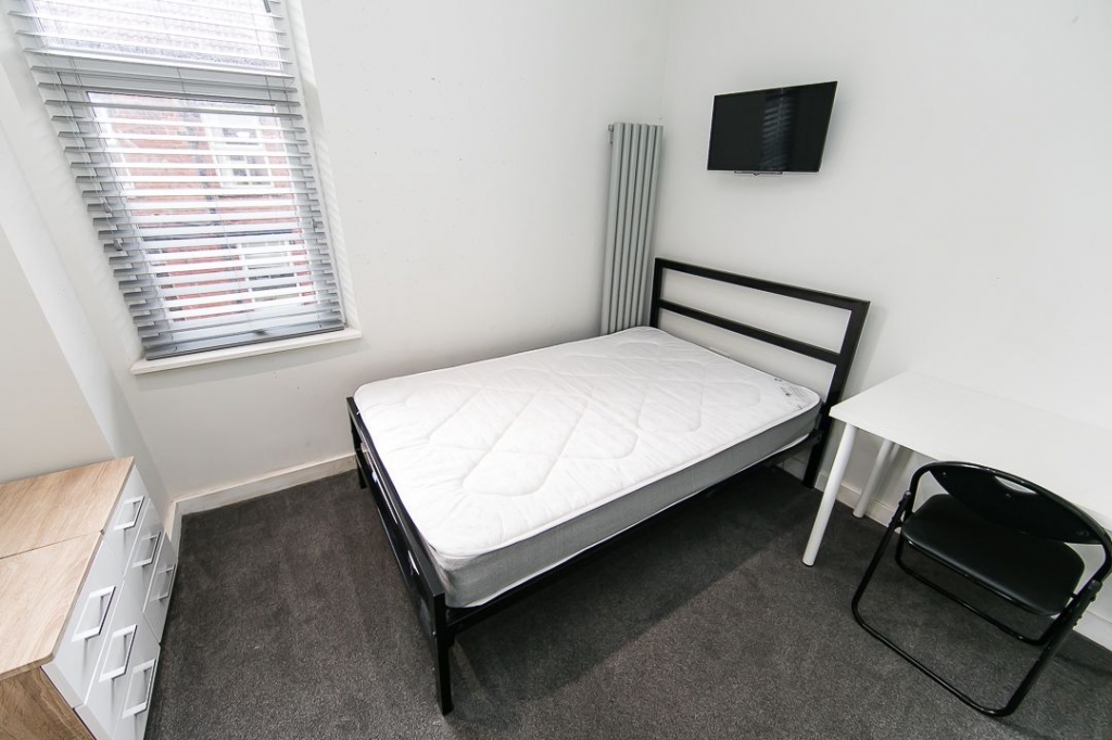  Harold Mount, Hyde Park, Leeds