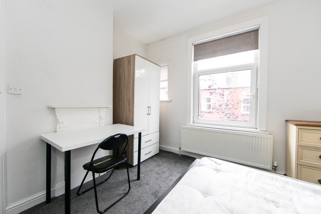 Welton Place, Hyde Park, Leeds