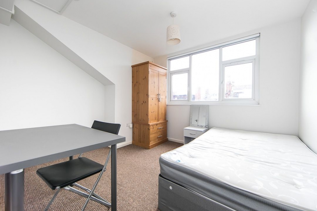 Welton Grove, Hyde Park, Leeds