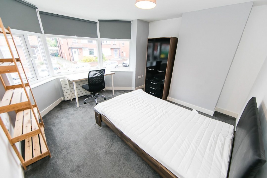 Derwentwater Grove, Headingley, Leeds