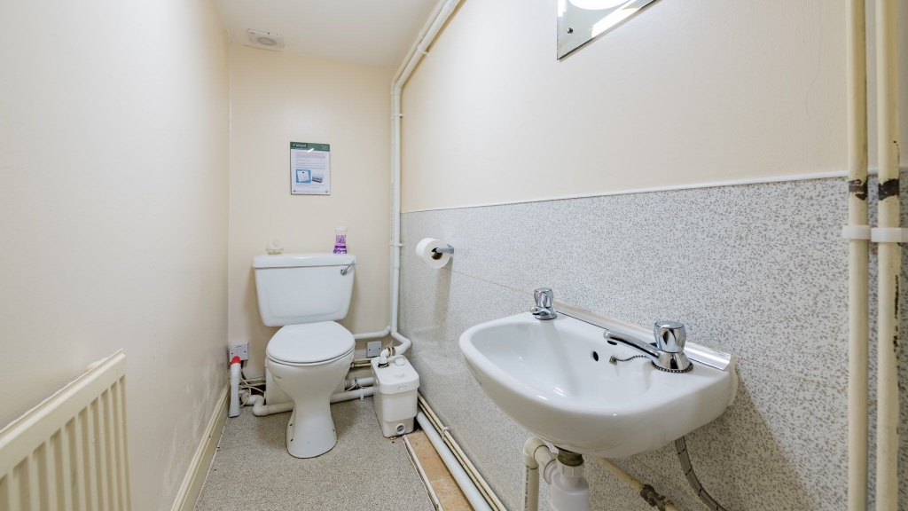  Burchett Place, Leeds