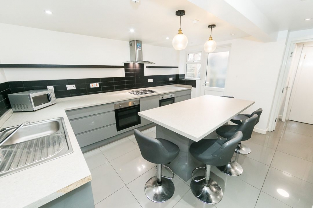  Manor Drive, Leeds