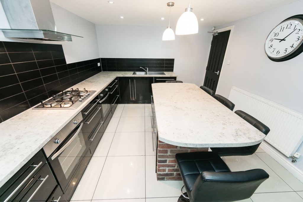  Manor Drive, Leeds, West Yorkshire, LS61DE, United Kingdom (Hyde Park)