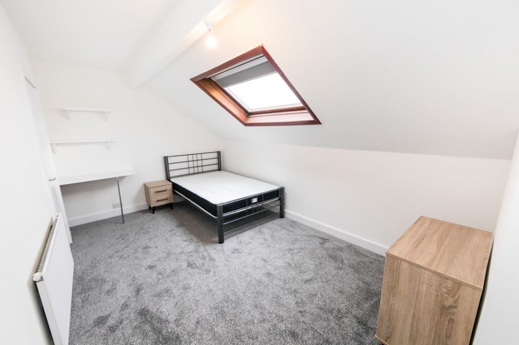  Winston Gardens, Headingley, Leeds