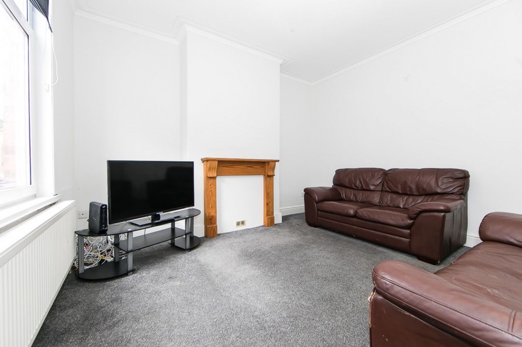 Welton Place, Hyde Park, Leeds