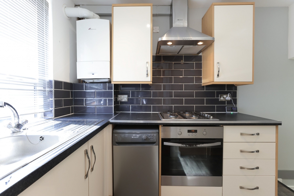  Royal Park View, Hyde Park, Leeds