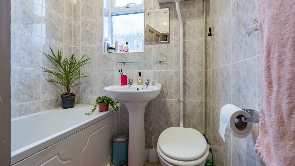  Burchett Place, Leeds