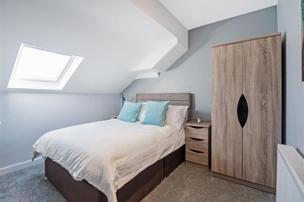  The Village Street, Burley, Leeds