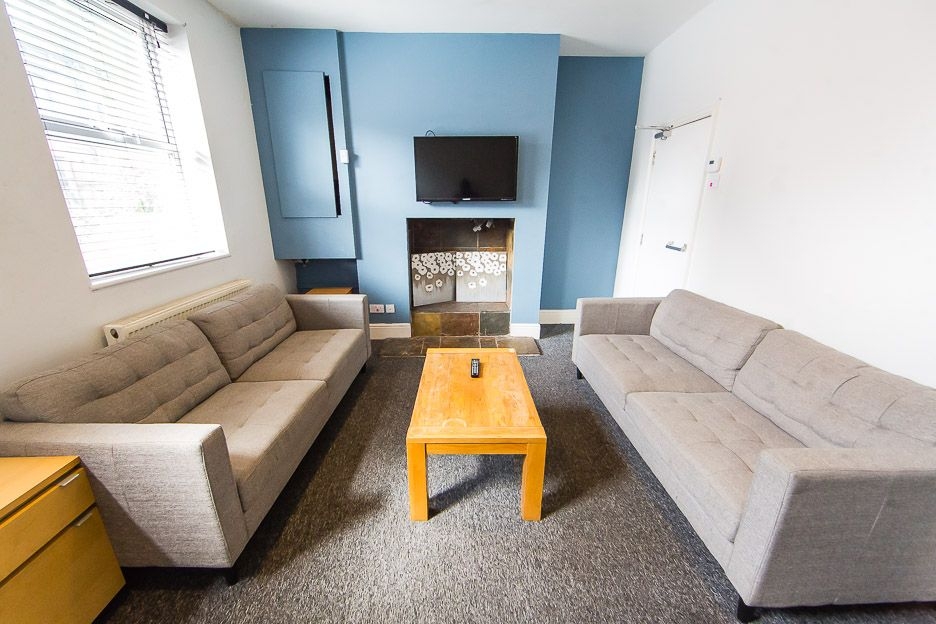  Welton Place, Hyde Park, Leeds