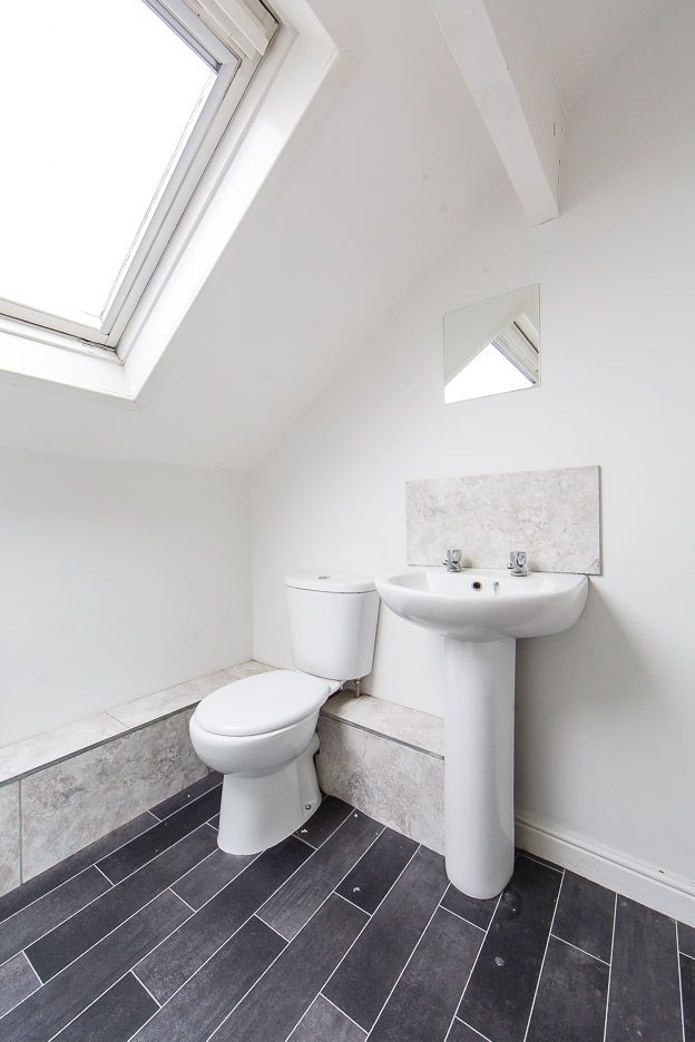  Hartley Grove, Woodhouse, Leeds