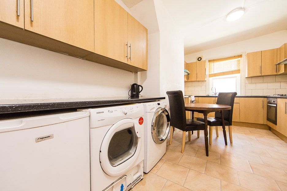  Claremont Villas, Hyde Park, Leeds