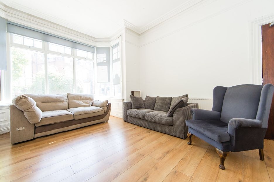  Claremont Villas, Hyde Park, Leeds