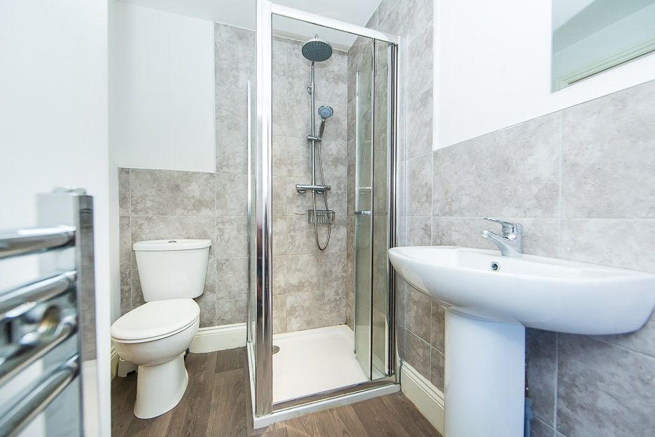  Burchett Grove, Woodhouse, Leeds