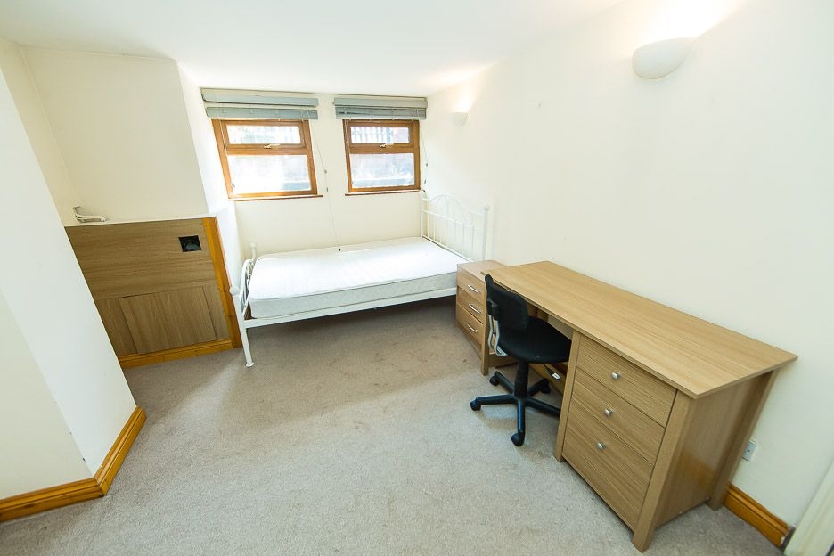 Burchett Grove, Woodhouse, Leeds