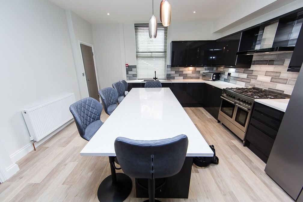 Cliff Mount, Hyde Park, Leeds