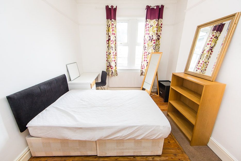  Derwentwater Terrace, Headingley, Leeds