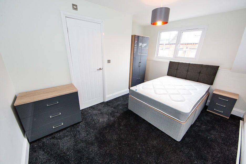  Burchett Terrace, Woodhouse, Leeds