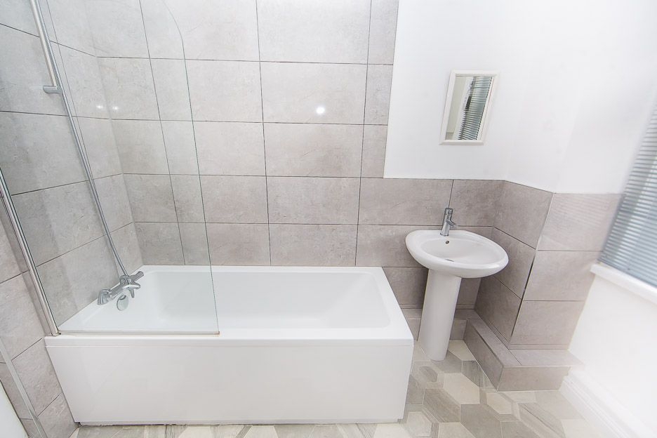  Queens Road, Hyde Park, Leeds