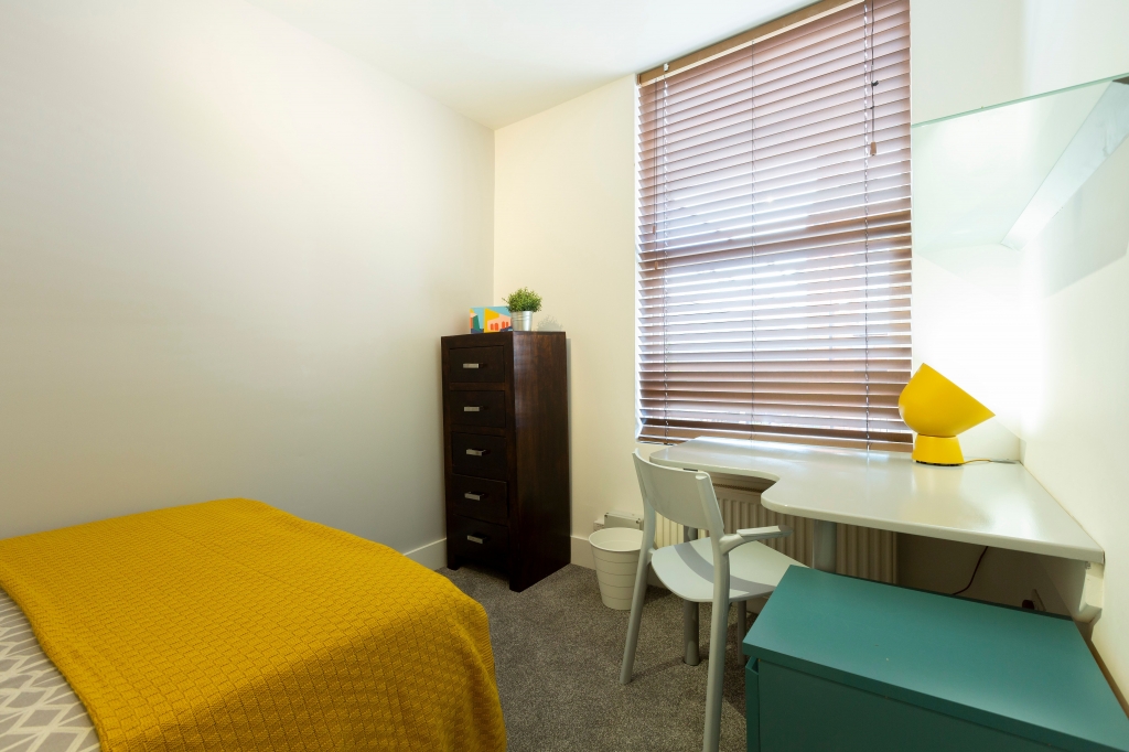 Archery Terrace, Hyde Park, Leeds