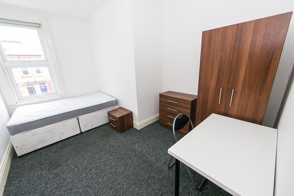 Estcourt Terrace, Headingley, Leeds