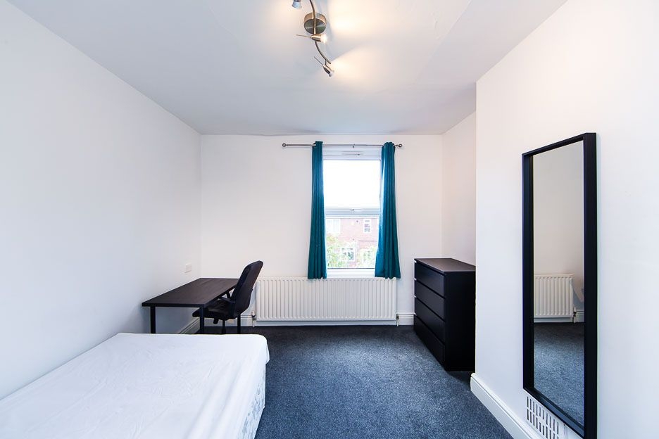 Estcourt Terrace, Headingley, Leeds