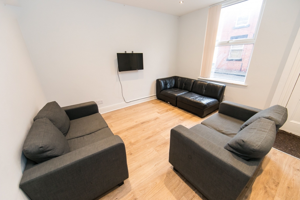  Welton Grove, Hyde Park, Leeds