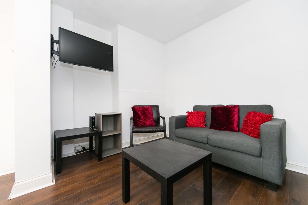  Springbank Crescent, Headingley, Leeds