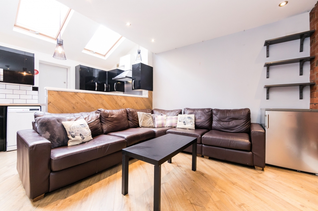  Clarkson View, Hyde Park, Leeds