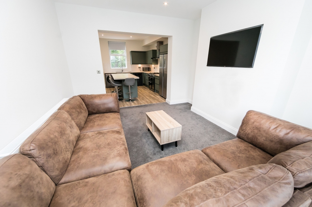  Cliff Mount, Woodhouse, Leeds