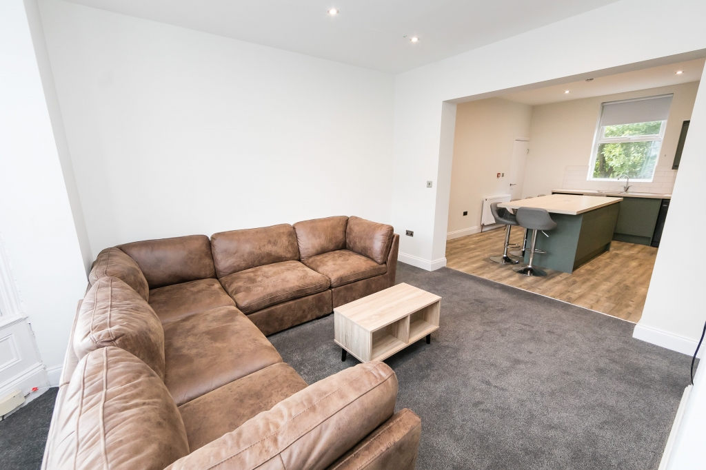  Cliff Mount, Woodhouse, Leeds