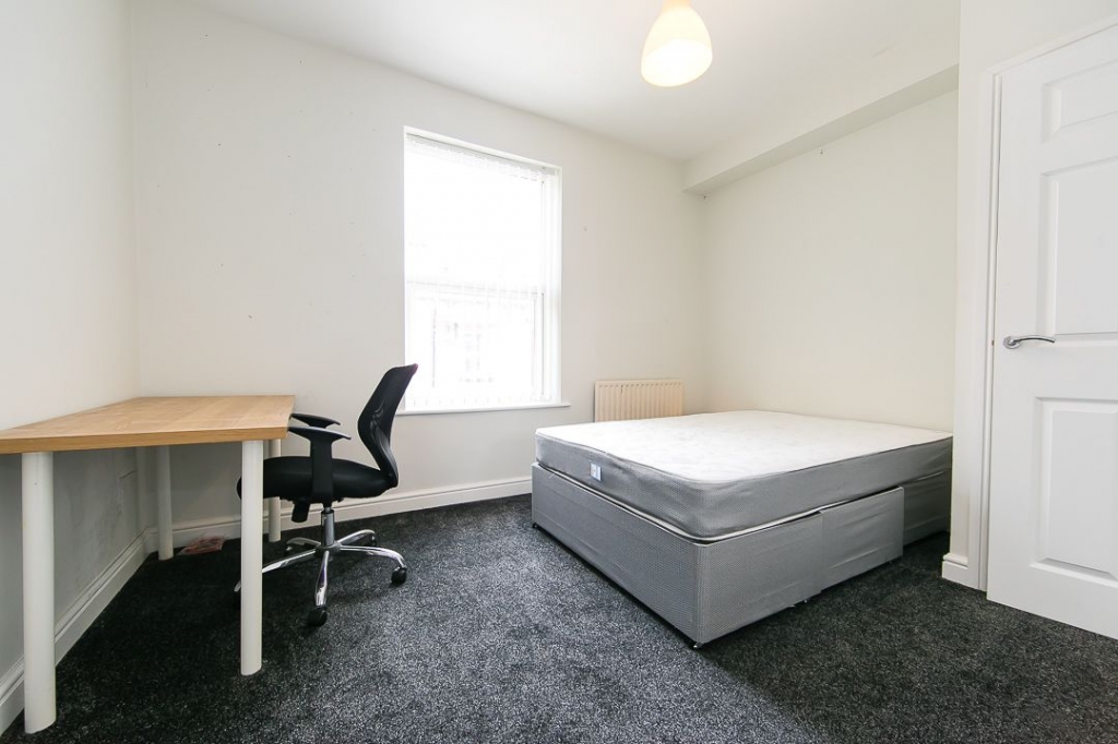 Welton Place, Hyde Park, Leeds