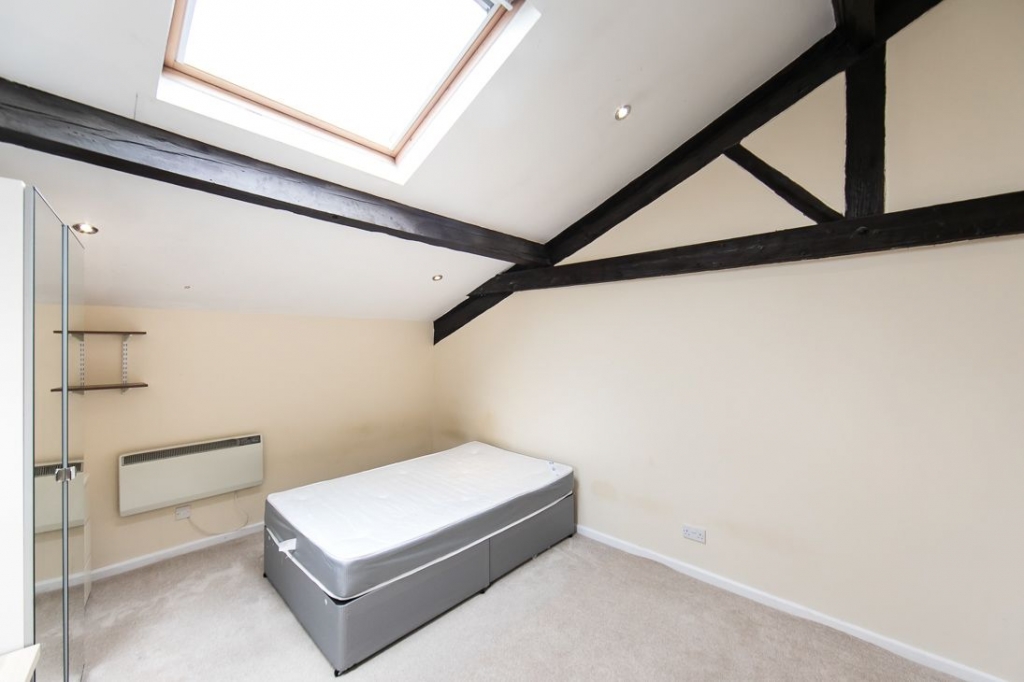 Flat 3, 54 Devon Road, Leeds
