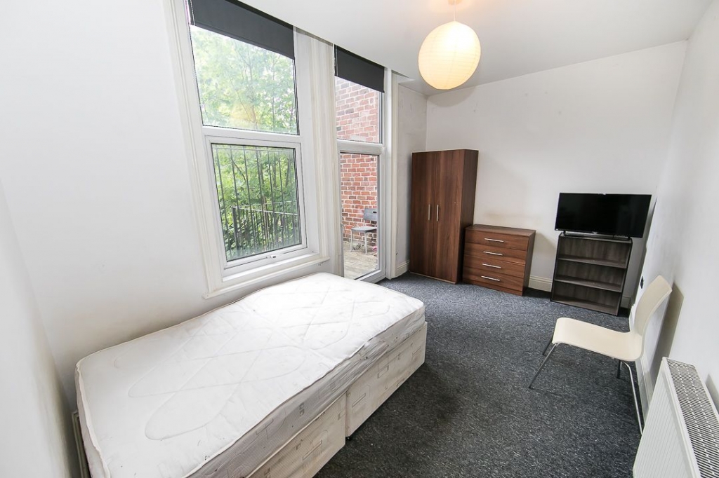 Flat 4, 27 Richmond Road, Headingley, Leeds