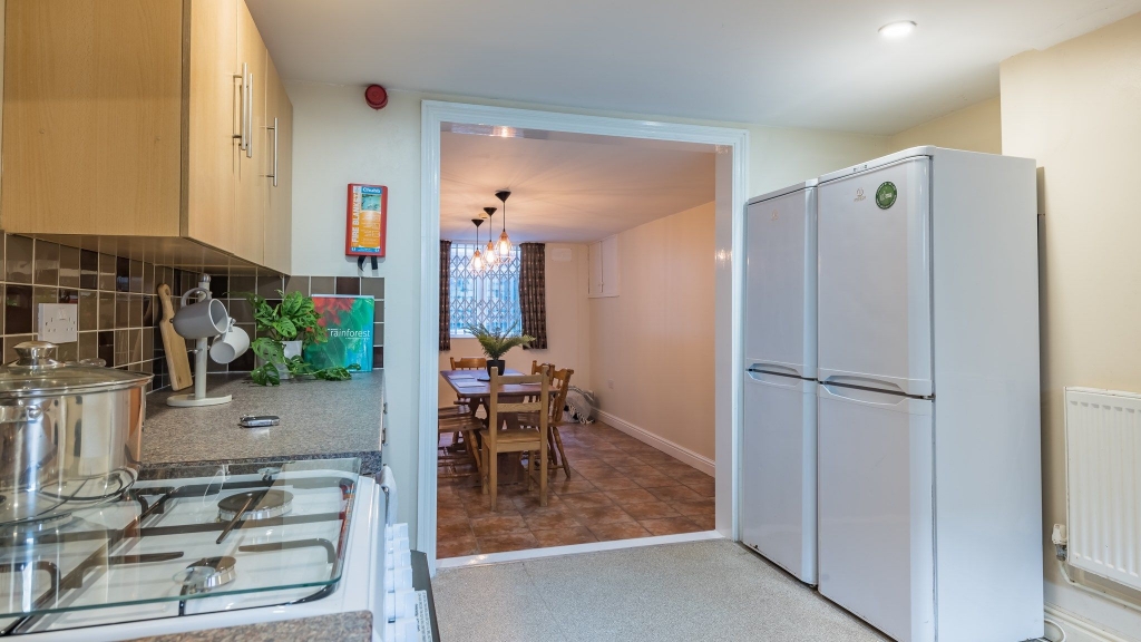  Burchett Place, Leeds