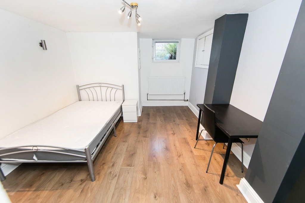 B Hartley Avenue, Woodhouse, Leeds