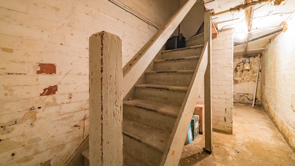  Mayville Avenue, Leeds