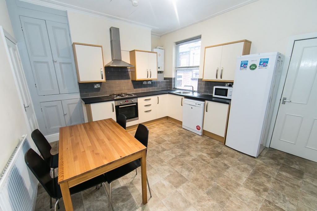  Hessle View, Hyde Park, Leeds