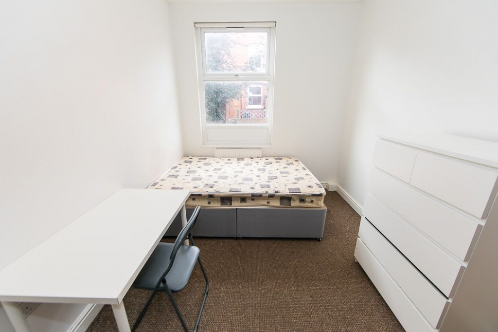 Welton Grove, Hyde Park, Leeds